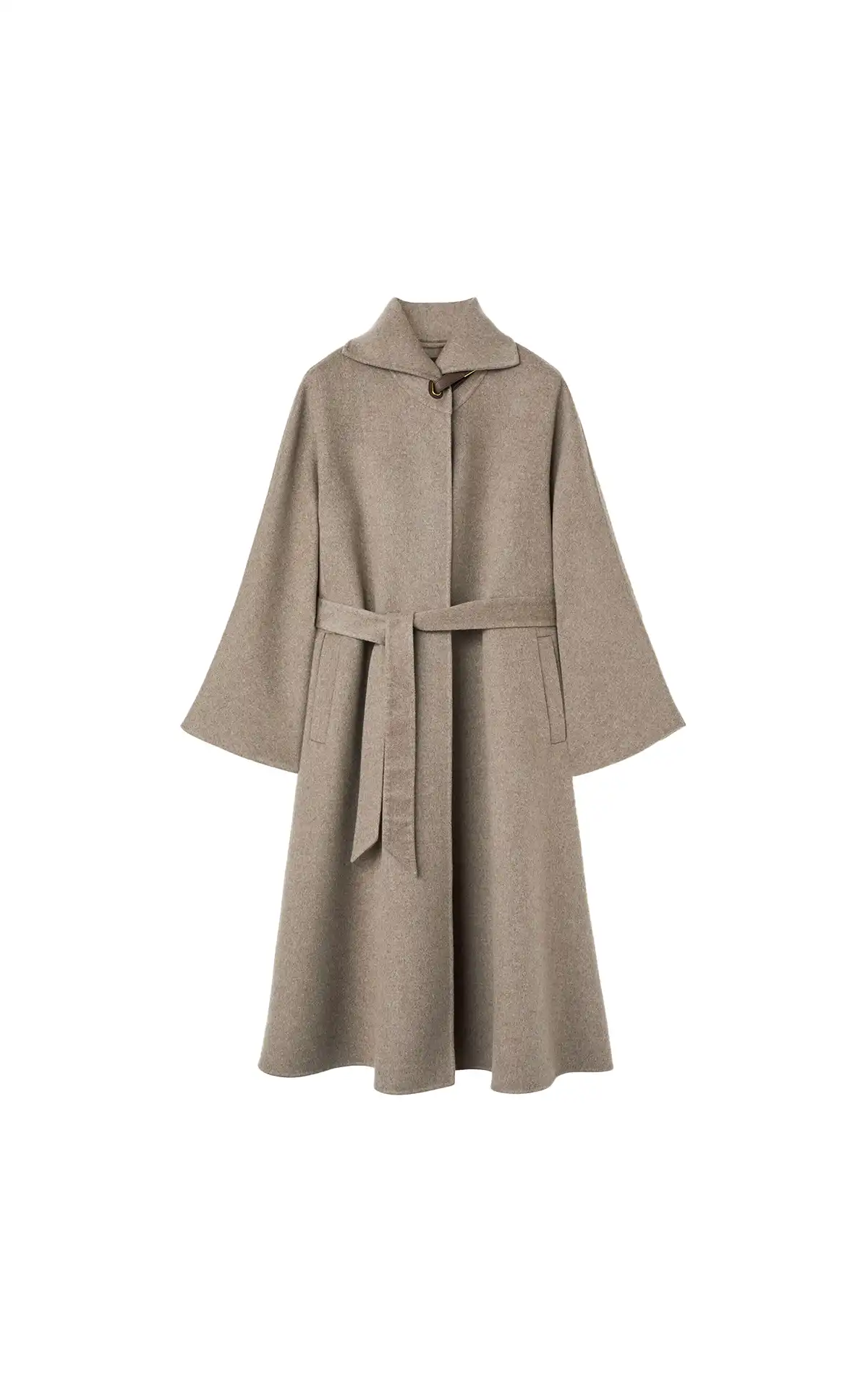 Loro Piana Cashmere cape La Vallée Village