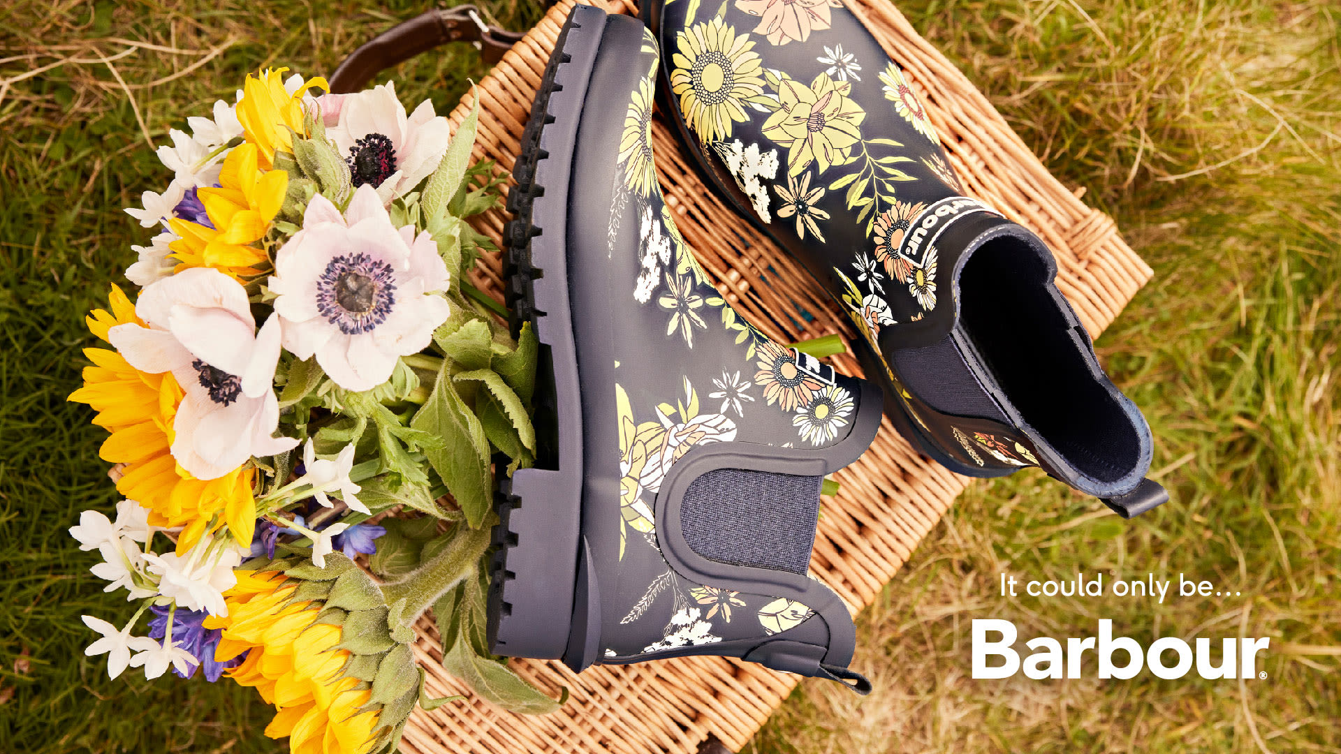 Sale Now On At Barbour Outlet Store Near London Bicester Village sale-now-on-at-barbour-outlet-store-near-london-bicester-village
