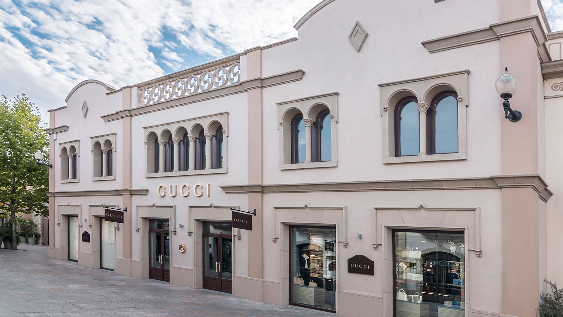 gucci outlet virtual shopping