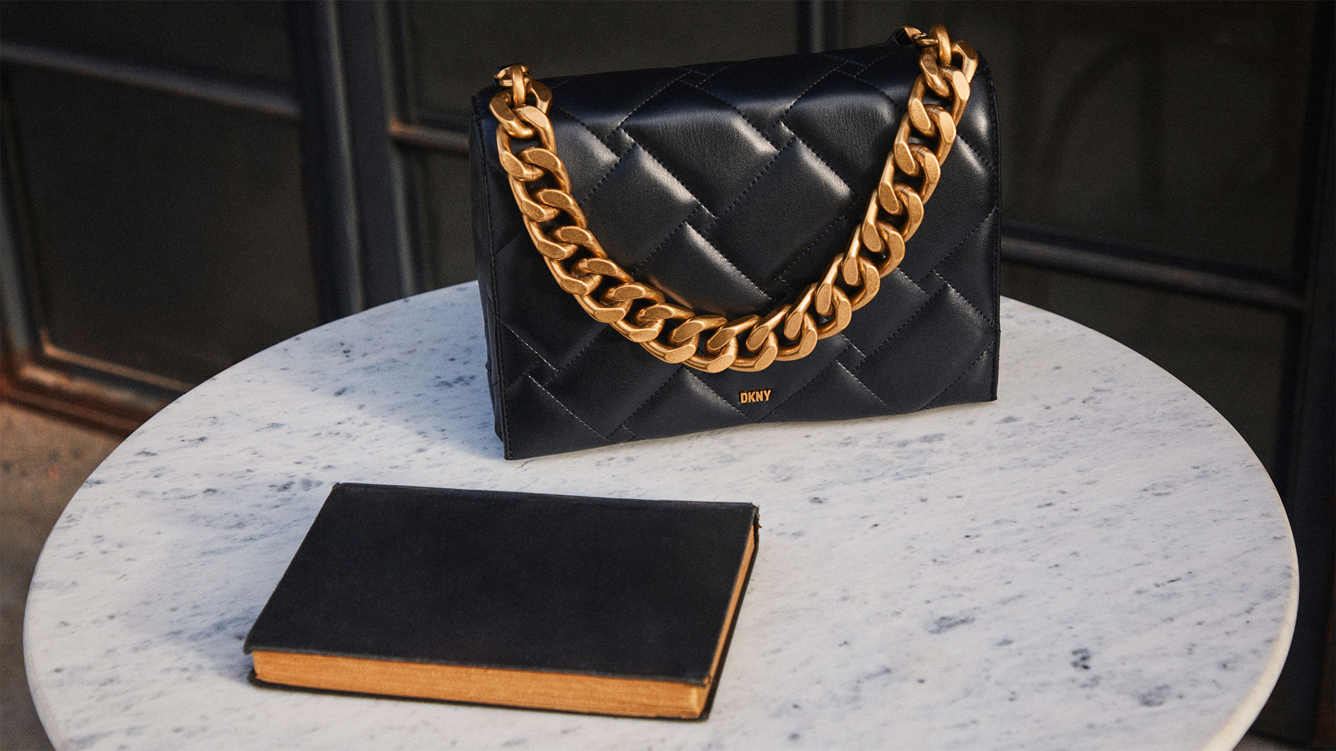 DKNY Outlet Boutique UK DKNY Trainers Sale Now On Bicester Village