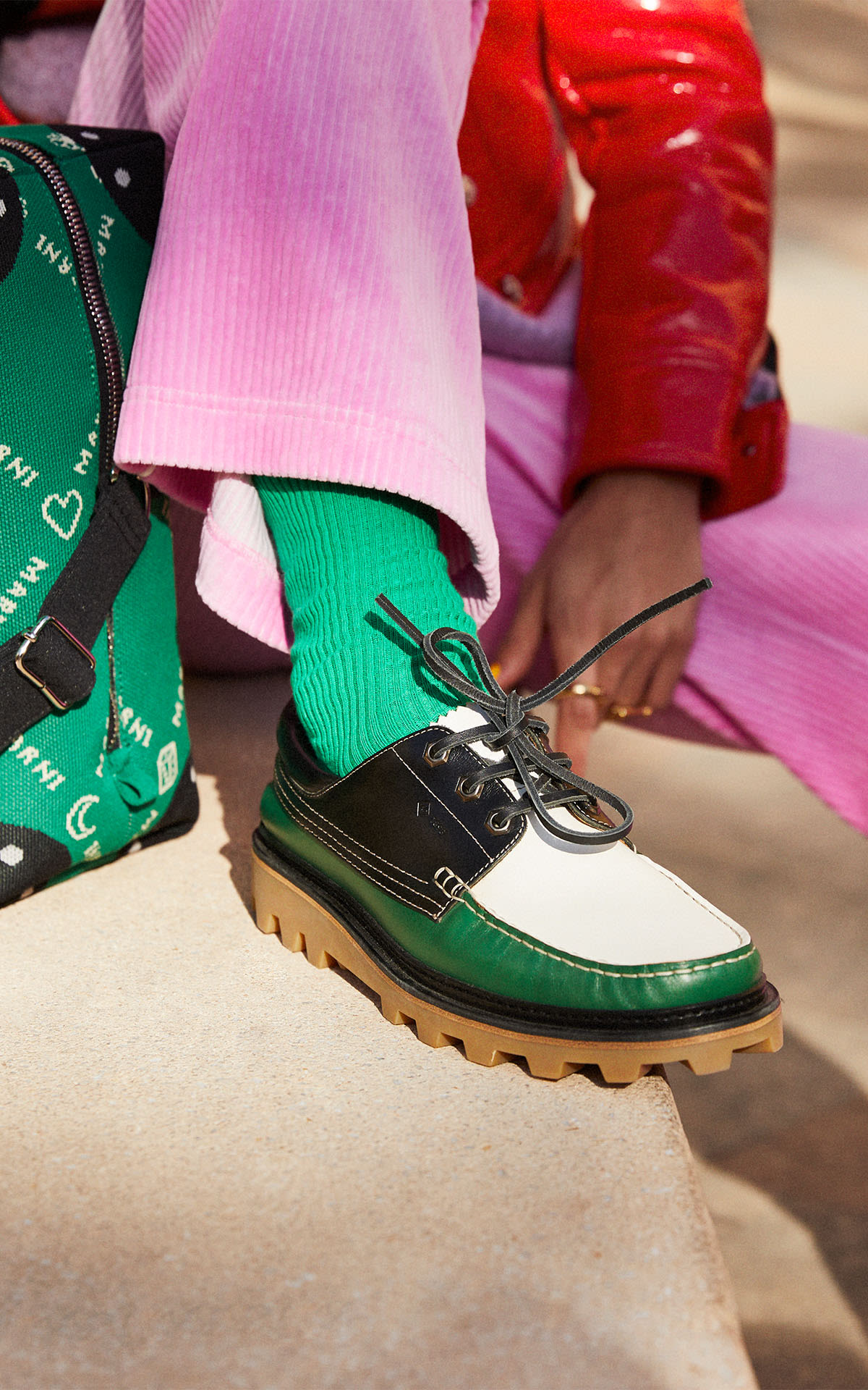 marni bag-green-lace-ups-and-pink-trousers