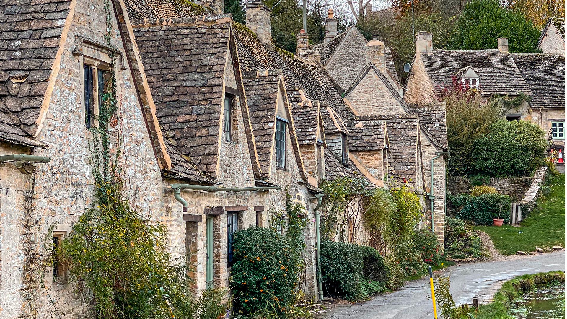 Villages to Visit in the Cotswolds Bicester Village