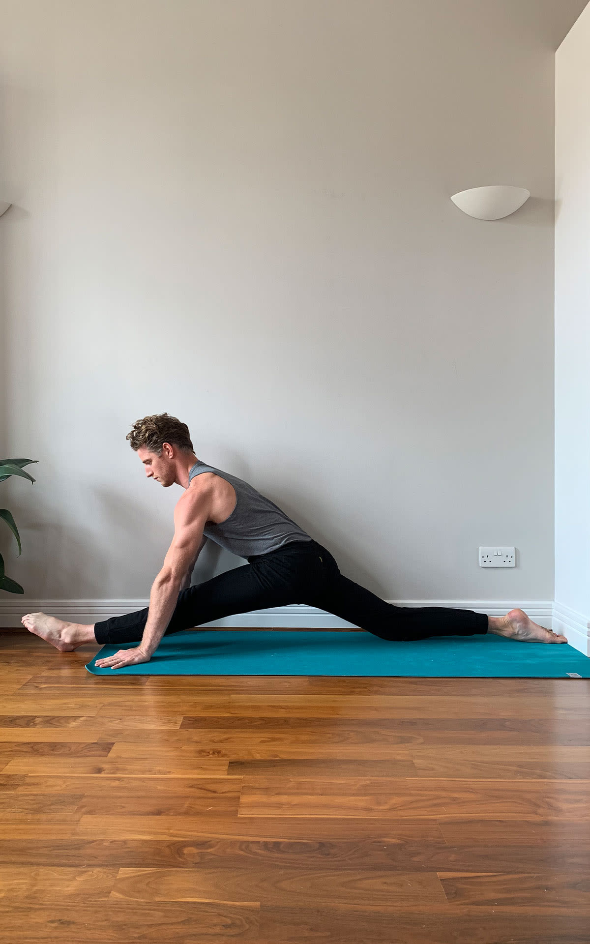 Stretching with Movement Coach, Roger Frampton Bicester Village