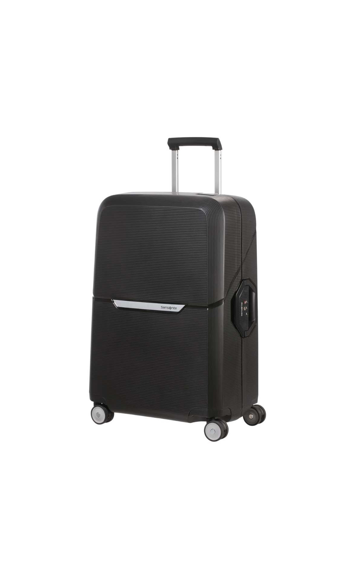 Magnum Spinner black suitcase