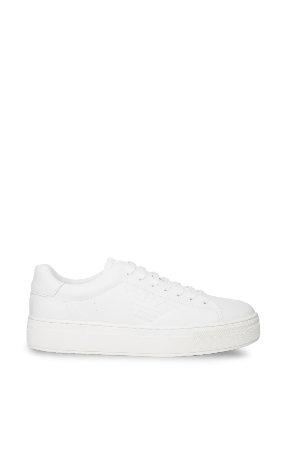 Sneakers blanche en cuir / logo embossé *