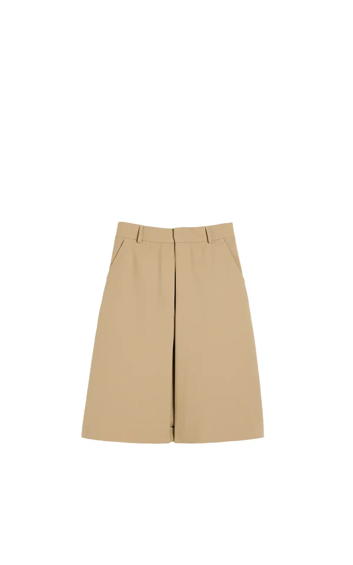 AMI Short with pannels La Vallée Village