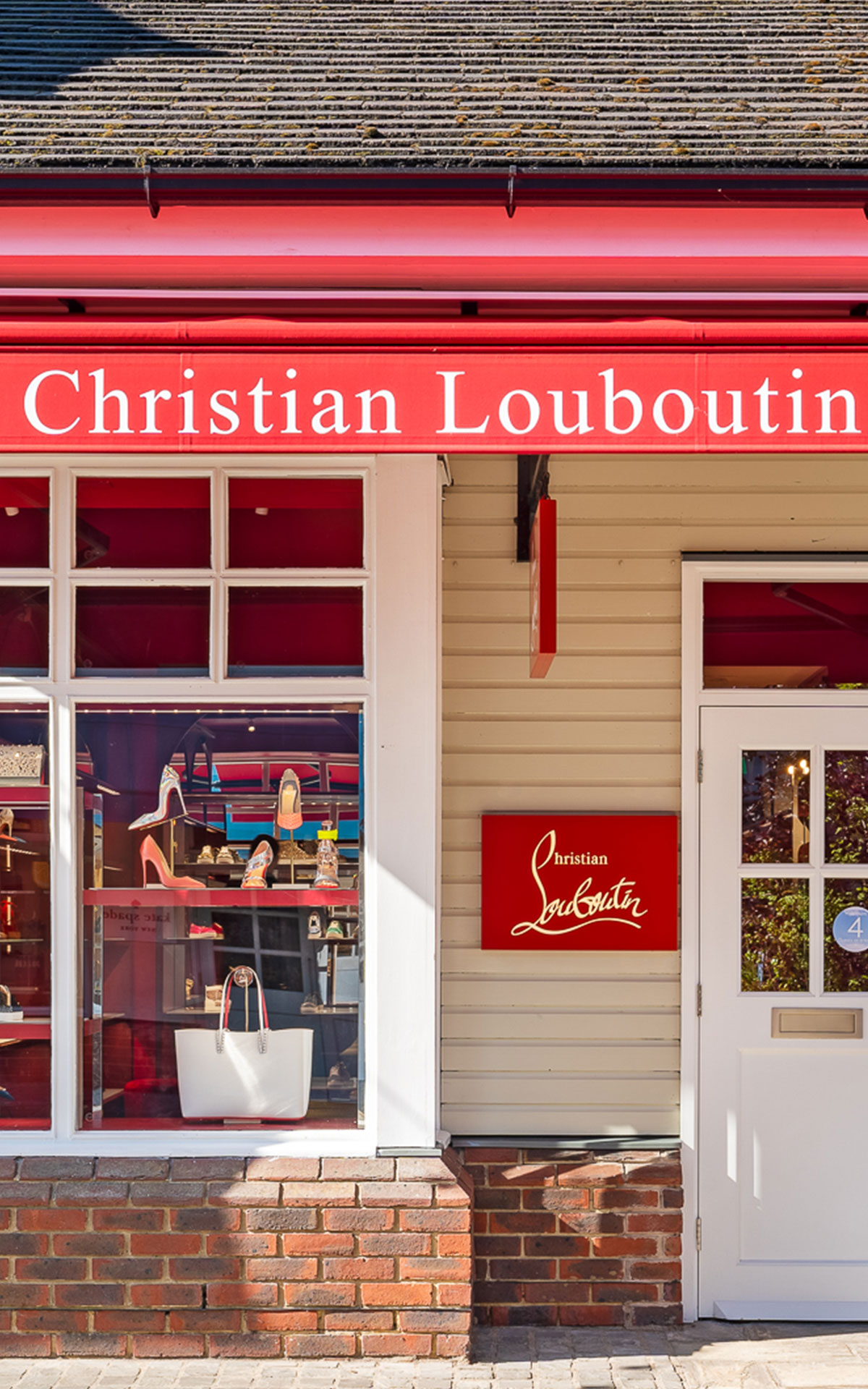 christian louboutin shoes outlets