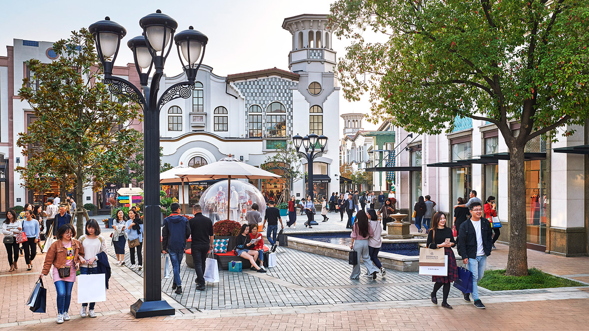 The Villages Designer Outlet Open Air Shopping The Bicester Collection