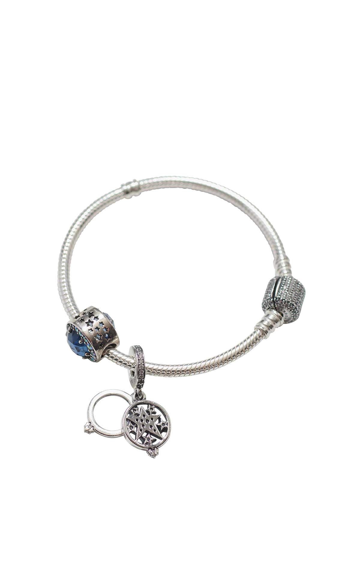 Bracelet with two blue star charms and silver pendant Pandora
