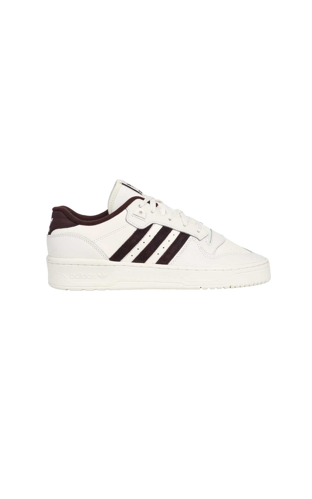 Zapatilla blanca y negra adidas coach las rozas village outlet