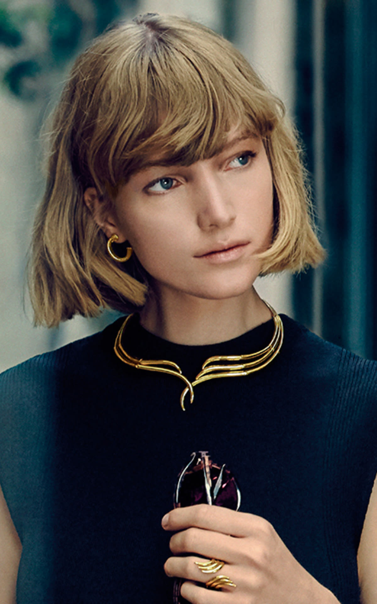 Model with aristocrazy jewellery