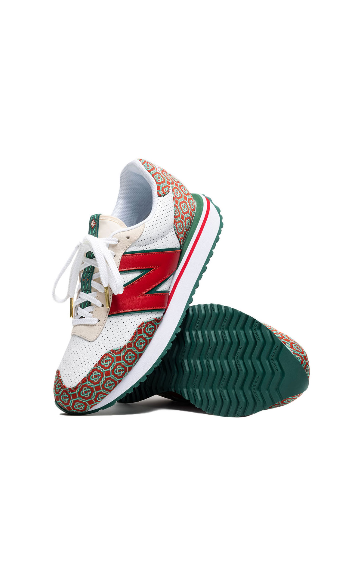 bicester village new balance