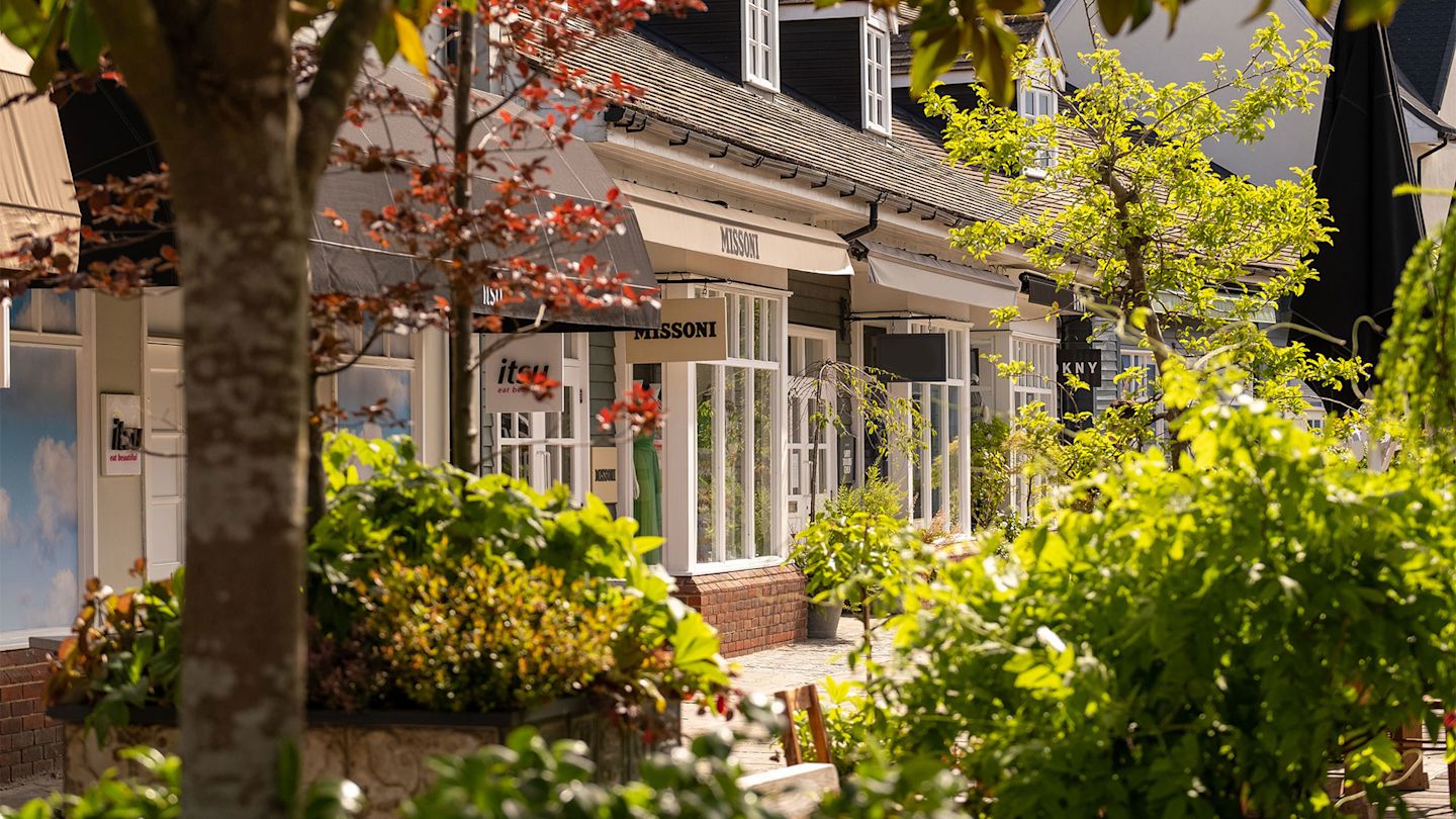Bicester Visitor Centre Services Bicester Village