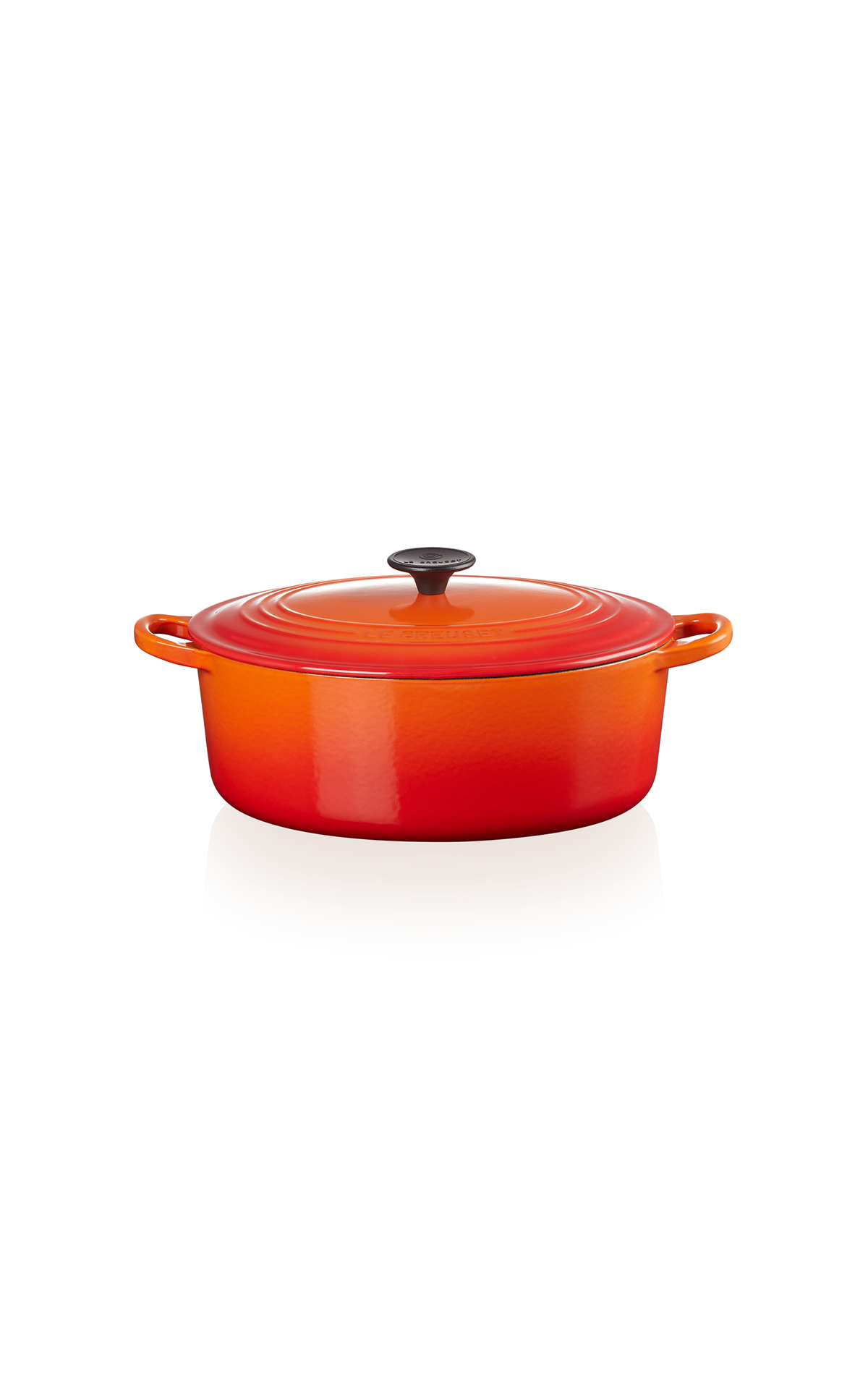 Le Creuset orange cocotte pot