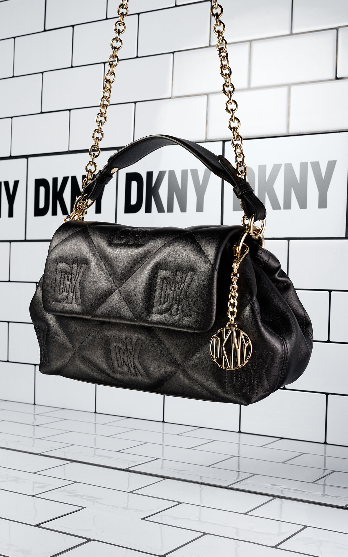 DKNY Outlet Boutique UK DKNY Trainers Sale Now On Bicester Village